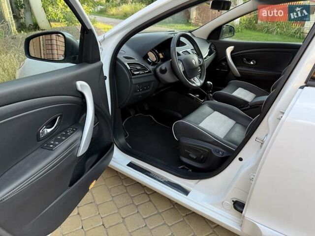 Белый Рено Меган, объемом двигателя 1.5 л и пробегом 225 тыс. км за 7699 $, фото 123 на Automoto.ua