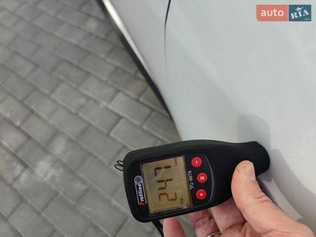 Белый Рено Меган, объемом двигателя 1.46 л и пробегом 250 тыс. км за 6500 $, фото 75 на Automoto.ua