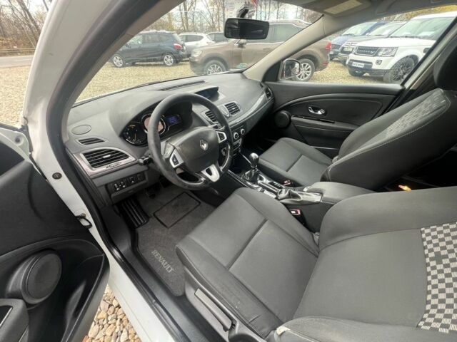 Белый Рено Меган, объемом двигателя 1.5 л и пробегом 255 тыс. км за 6599 $, фото 14 на Automoto.ua