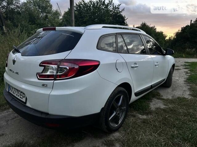 Белый Рено Меган, объемом двигателя 1.5 л и пробегом 306 тыс. км за 6600 $, фото 15 на Automoto.ua