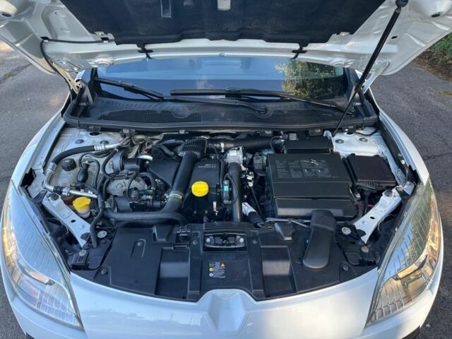 Белый Рено Меган, объемом двигателя 1.5 л и пробегом 3 тыс. км за 7200 $, фото 18 на Automoto.ua