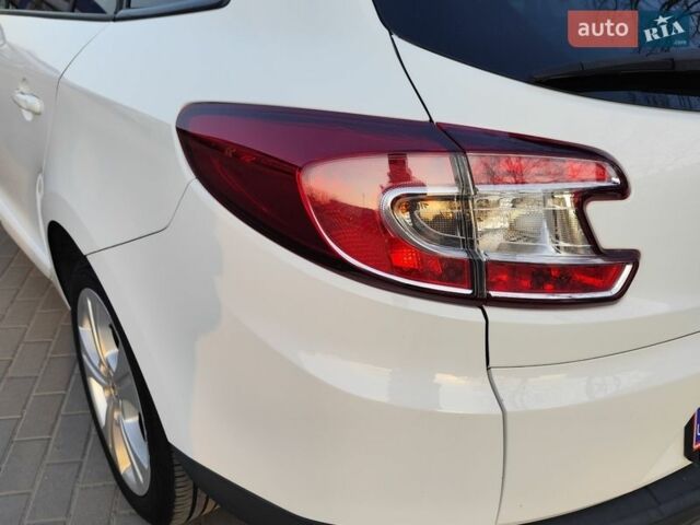 Білий Рено Меган, об'ємом двигуна 1.5 л та пробігом 238 тис. км за 9000 $, фото 14 на Automoto.ua