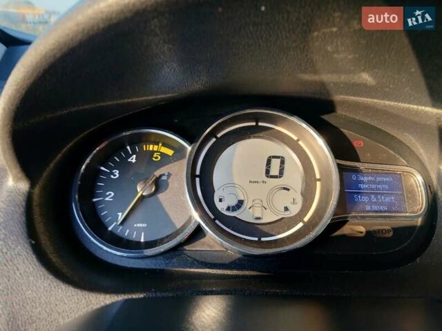 Білий Рено Меган, об'ємом двигуна 1.5 л та пробігом 297 тис. км за 7500 $, фото 7 на Automoto.ua