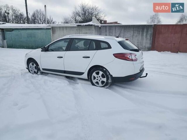 Білий Рено Меган, об'ємом двигуна 1.6 л та пробігом 194 тис. км за 7700 $, фото 13 на Automoto.ua