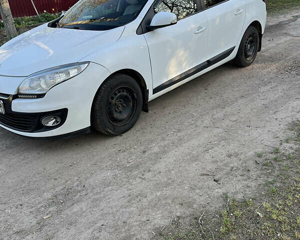 Білий Рено Меган, об'ємом двигуна 1.46 л та пробігом 297 тис. км за 7200 $, фото 15 на Automoto.ua
