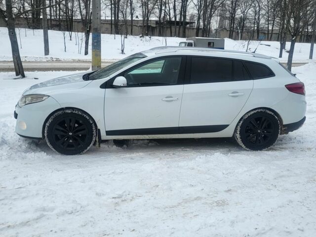 Білий Рено Меган, об'ємом двигуна 1.5 л та пробігом 231 тис. км за 8500 $, фото 2 на Automoto.ua