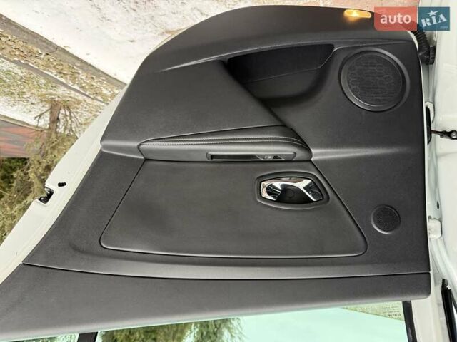 Білий Рено Меган, об'ємом двигуна 1.5 л та пробігом 228 тис. км за 8999 $, фото 1 на Automoto.ua