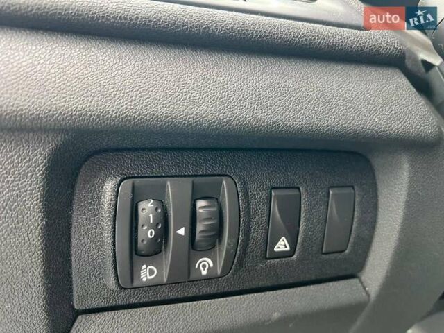 Белый Рено Меган, объемом двигателя 1.5 л и пробегом 240 тыс. км за 8190 $, фото 18 на Automoto.ua