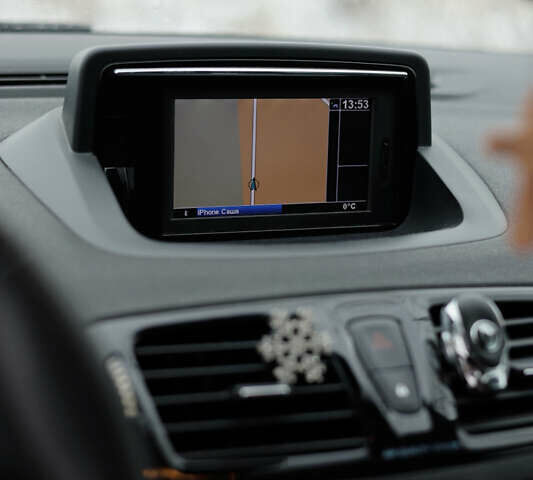 Белый Рено Меган, объемом двигателя 1.5 л и пробегом 315 тыс. км за 7500 $, фото 10 на Automoto.ua