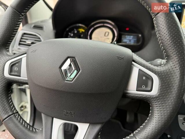 Білий Рено Меган, об'ємом двигуна 1.5 л та пробігом 228 тис. км за 8999 $, фото 105 на Automoto.ua