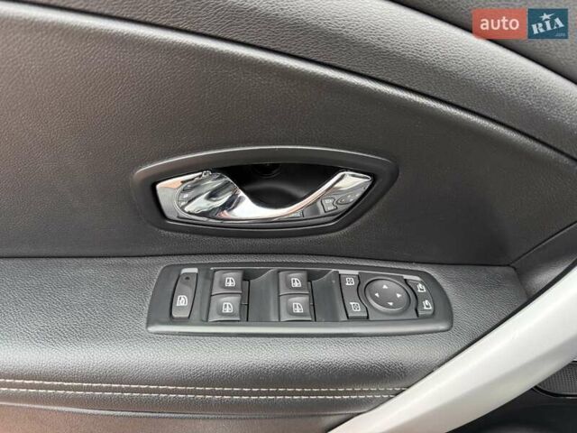 Білий Рено Меган, об'ємом двигуна 1.5 л та пробігом 228 тис. км за 8999 $, фото 90 на Automoto.ua