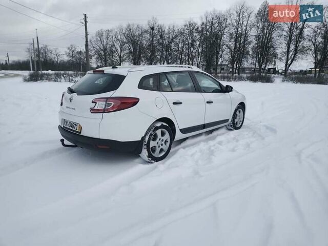 Білий Рено Меган, об'ємом двигуна 1.6 л та пробігом 194 тис. км за 7700 $, фото 5 на Automoto.ua