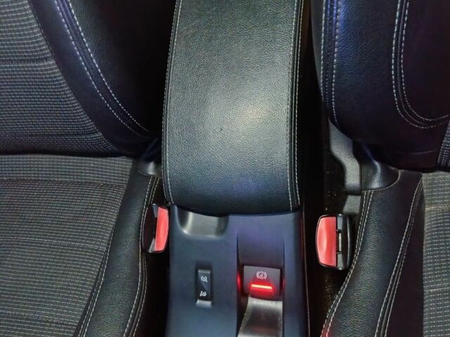 Білий Рено Меган, об'ємом двигуна 1.5 л та пробігом 261 тис. км за 7600 $, фото 21 на Automoto.ua