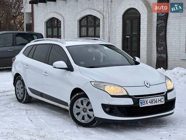 Білий Рено Меган, об'ємом двигуна 1.46 л та пробігом 265 тис. км за 6990 $, фото 2 на Automoto.ua