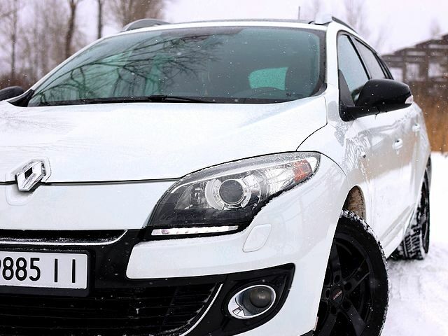 Білий Рено Меган, об'ємом двигуна 1.5 л та пробігом 31900 тис. км за 7700 $, фото 3 на Automoto.ua