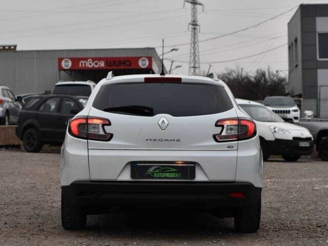 Белый Рено Меган, объемом двигателя 1.5 л и пробегом 231 тыс. км за 6950 $, фото 2 на Automoto.ua