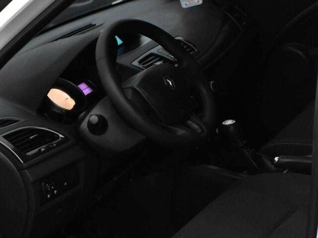 Белый Рено Меган, объемом двигателя 1.5 л и пробегом 231 тыс. км за 6950 $, фото 6 на Automoto.ua