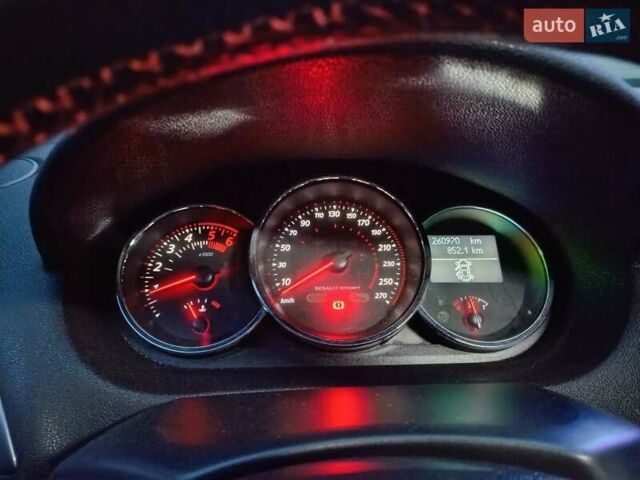 Білий Рено Меган, об'ємом двигуна 1.5 л та пробігом 261 тис. км за 7600 $, фото 21 на Automoto.ua