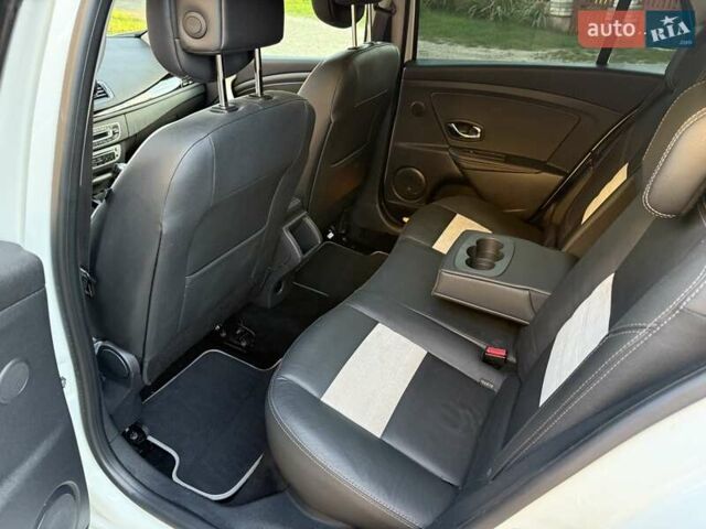 Белый Рено Меган, объемом двигателя 1.5 л и пробегом 225 тыс. км за 7699 $, фото 145 на Automoto.ua