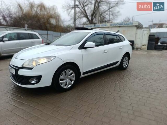 Белый Рено Меган, объемом двигателя 1.46 л и пробегом 292 тыс. км за 6500 $, фото 1 на Automoto.ua