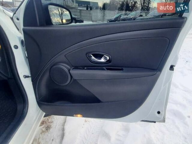 Білий Рено Меган, об'ємом двигуна 1.5 л та пробігом 254 тис. км за 7699 $, фото 24 на Automoto.ua