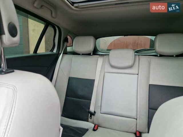 Білий Рено Меган, об'ємом двигуна 1.46 л та пробігом 327 тис. км за 8000 $, фото 8 на Automoto.ua