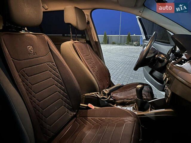 Білий Рено Меган, об'ємом двигуна 1.46 л та пробігом 304 тис. км за 6499 $, фото 25 на Automoto.ua