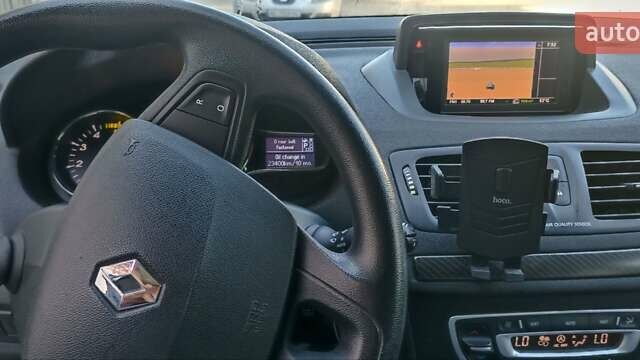 Белый Рено Меган, объемом двигателя 1.46 л и пробегом 200 тыс. км за 7200 $, фото 7 на Automoto.ua