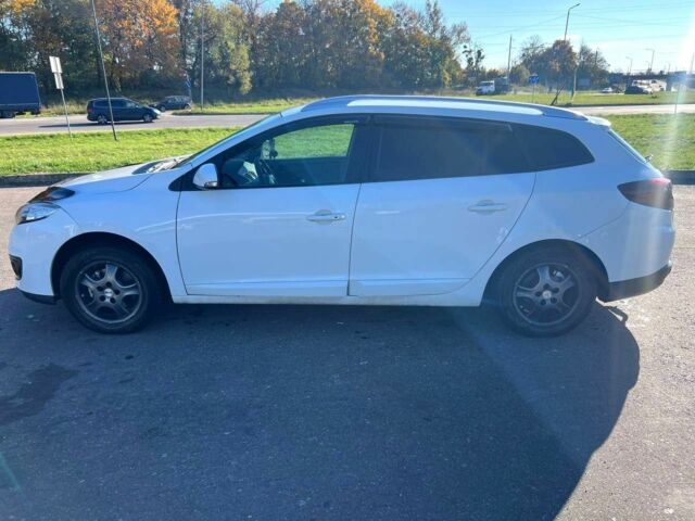 Белый Рено Меган, объемом двигателя 1.5 л и пробегом 269 тыс. км за 6750 $, фото 4 на Automoto.ua