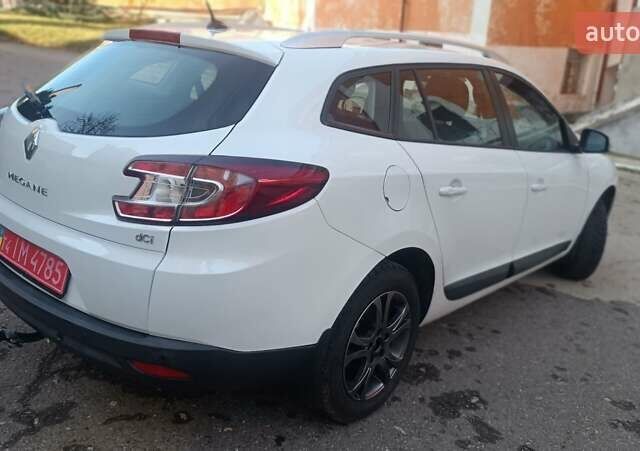 Белый Рено Меган, объемом двигателя 1.5 л и пробегом 265 тыс. км за 6900 $, фото 10 на Automoto.ua