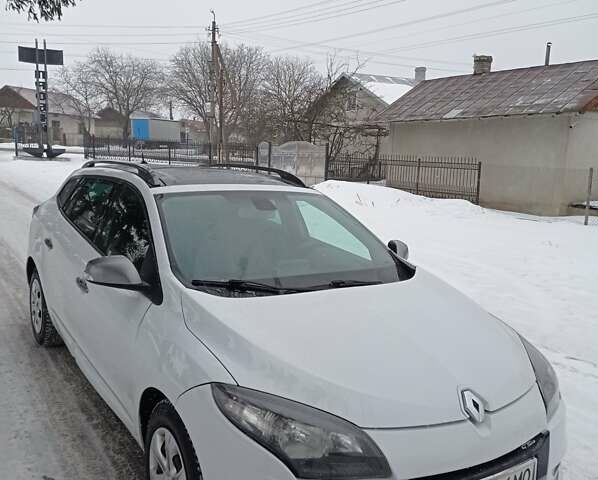 Білий Рено Меган, об'ємом двигуна 1.5 л та пробігом 275 тис. км за 7600 $, фото 2 на Automoto.ua