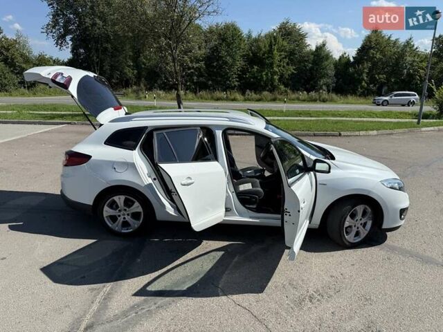 Белый Рено Меган, объемом двигателя 1.5 л и пробегом 225 тыс. км за 7699 $, фото 55 на Automoto.ua