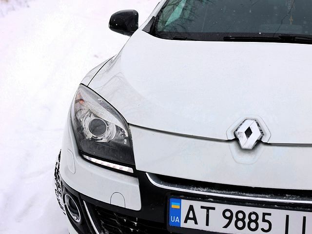 Белый Рено Меган, объемом двигателя 1.5 л и пробегом 31900 тыс. км за 7700 $, фото 2 на Automoto.ua