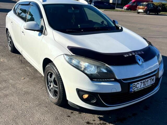 Белый Рено Меган, объемом двигателя 1.5 л и пробегом 269 тыс. км за 6750 $, фото 2 на Automoto.ua