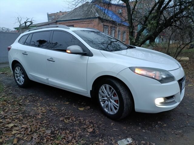 Білий Рено Меган, об'ємом двигуна 1.5 л та пробігом 261 тис. км за 7600 $, фото 6 на Automoto.ua