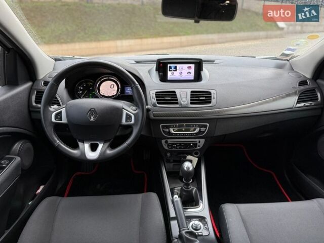Білий Рено Меган, об'ємом двигуна 1.5 л та пробігом 202 тис. км за 7200 $, фото 62 на Automoto.ua