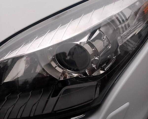 Белый Рено Меган, объемом двигателя 1.46 л и пробегом 238 тыс. км за 7600 $, фото 4 на Automoto.ua