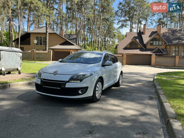 Білий Рено Меган, об'ємом двигуна 1.5 л та пробігом 210 тис. км за 6200 $, фото 3 на Automoto.ua