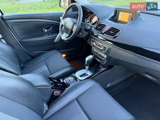 Білий Рено Меган, об'ємом двигуна 1.46 л та пробігом 246 тис. км за 8999 $, фото 60 на Automoto.ua