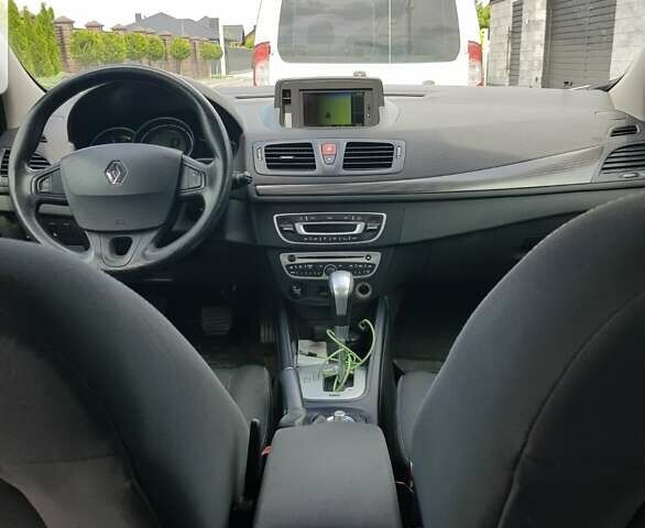 Білий Рено Меган, об'ємом двигуна 1.46 л та пробігом 288 тис. км за 6900 $, фото 4 на Automoto.ua