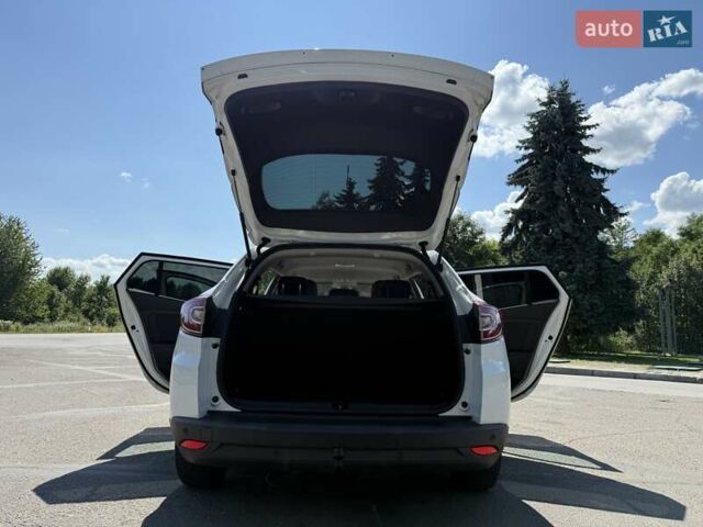 Белый Рено Меган, объемом двигателя 1.5 л и пробегом 225 тыс. км за 7699 $, фото 65 на Automoto.ua