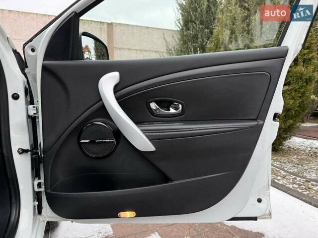 Білий Рено Меган, об'ємом двигуна 1.5 л та пробігом 228 тис. км за 8999 $, фото 122 на Automoto.ua