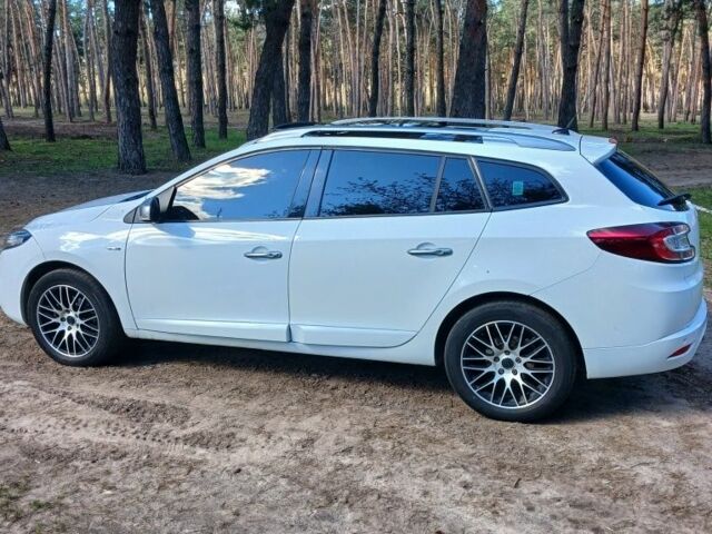 Білий Рено Меган, об'ємом двигуна 1.5 л та пробігом 270 тис. км за 8231 $, фото 4 на Automoto.ua