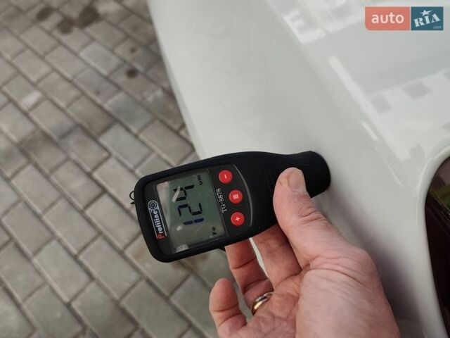 Білий Рено Меган, об'ємом двигуна 1.46 л та пробігом 250 тис. км за 6999 $, фото 84 на Automoto.ua