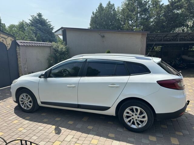 Білий Рено Меган, об'ємом двигуна 1.5 л та пробігом 311 тис. км за 6700 $, фото 2 на Automoto.ua