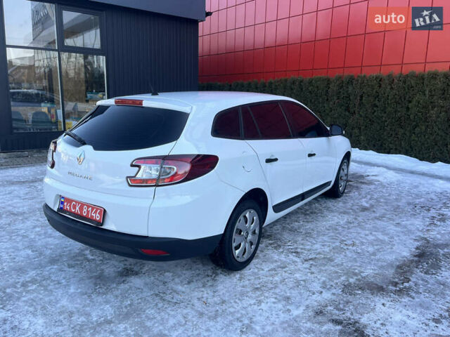 Белый Рено Меган, объемом двигателя 1.6 л и пробегом 98 тыс. км за 7800 $, фото 33 на Automoto.ua
