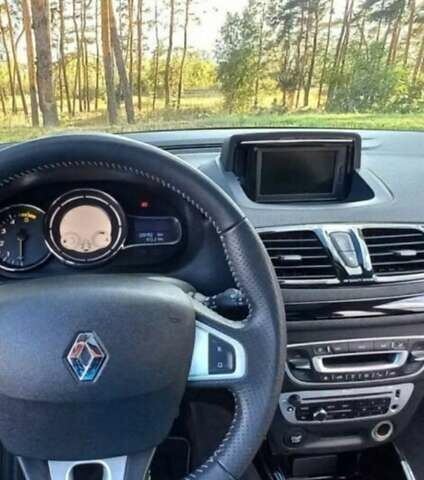 Білий Рено Меган, об'ємом двигуна 1.5 л та пробігом 225 тис. км за 9500 $, фото 4 на Automoto.ua