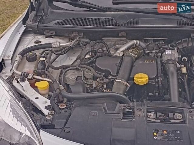Білий Рено Меган, об'ємом двигуна 1.5 л та пробігом 224 тис. км за 8500 $, фото 7 на Automoto.ua