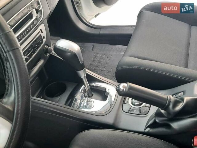 Білий Рено Меган, об'ємом двигуна 1.5 л та пробігом 254 тис. км за 7699 $, фото 13 на Automoto.ua