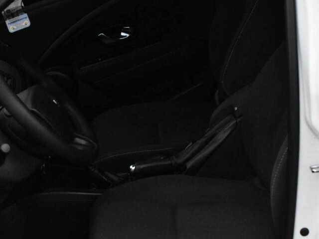 Белый Рено Меган, объемом двигателя 1.5 л и пробегом 231 тыс. км за 6950 $, фото 9 на Automoto.ua